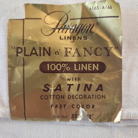 100% Linen Tablecloth Vintage made by Paragon Linens. 52" X 52" square w - Picture 3 of 6